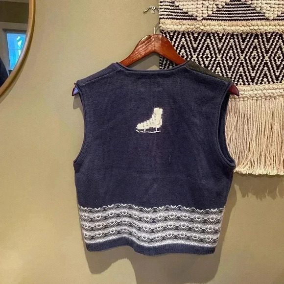 CHRISTOPHER & BANKS 90s WINTER WONDERLAND VEST - Picture 4 of 4